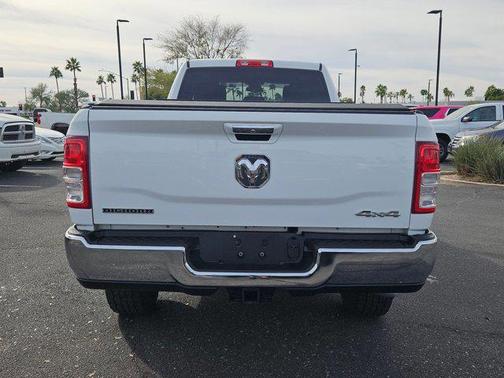2019 RAM 2500 Big Horn Crew Cab 4x4 8' Box