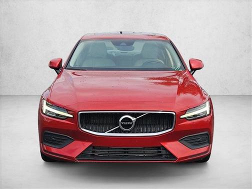 2019 Volvo S60 T5 Momentum
