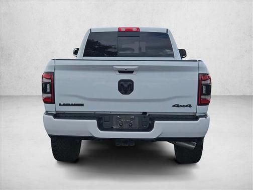 2022 RAM 2500 Laramie Crew Cab 4x4 6'4' Box