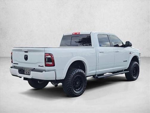 2022 RAM 2500 Laramie Crew Cab 4x4 6'4' Box