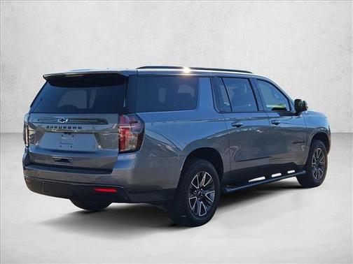 2022 Chevrolet Suburban 4WD Z71