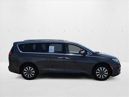 2021 Chrysler Pacifica Hybrid Touring L