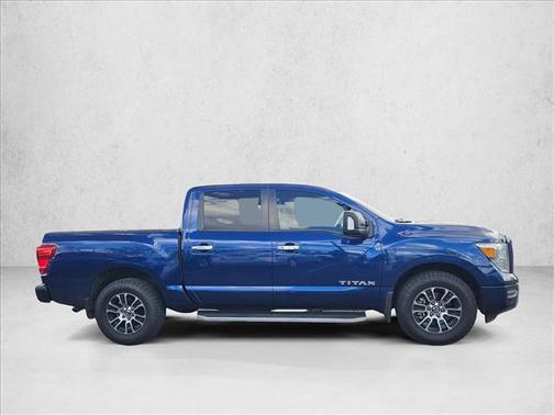 2021 Nissan Titan SV