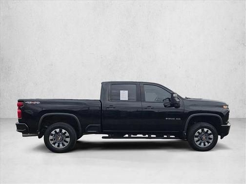 2022 Chevrolet Silverado 2500 Custom