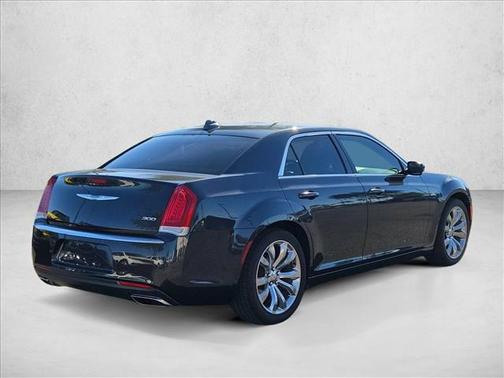 2018 Chrysler 300 Touring