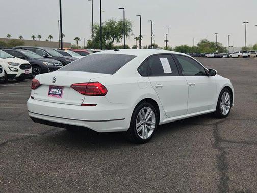 2019 Volkswagen Passat 2.0T Wolfsburg Edition