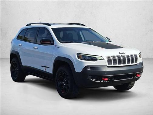 2023 Jeep Cherokee Trailhawk