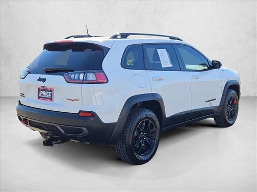 2023 Jeep Cherokee Trailhawk