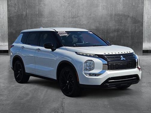 2024 Mitsubishi Outlander SE Black Edition S-AWC