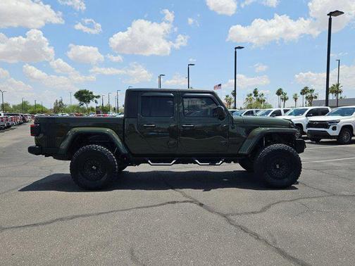 2022 Jeep Gladiator Sport S