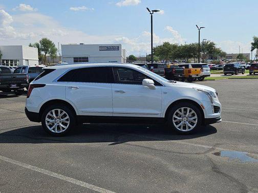 2020 Cadillac XT5 Premium Luxury