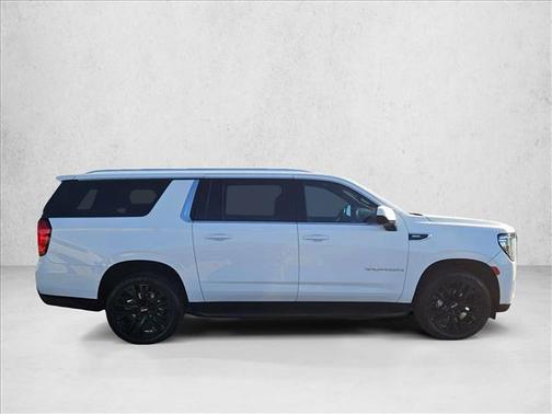 2022 GMC Yukon XL SLE