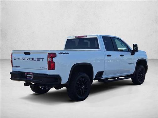 2026 Chevrolet Silverado 2500 Custom