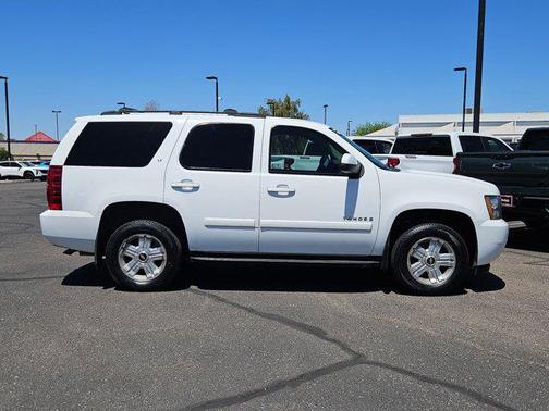 Summit White 2009 Chevrolet Tahoe LT