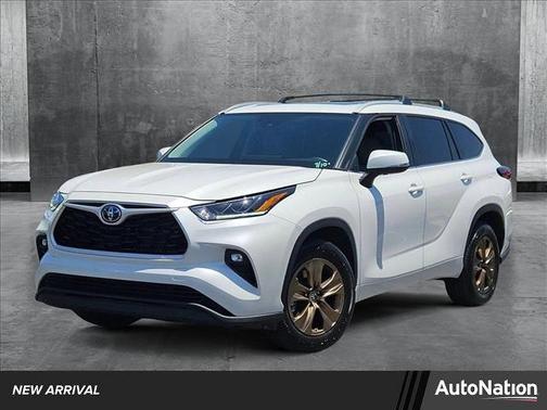 2023 Toyota Highlander Hybrid XLE