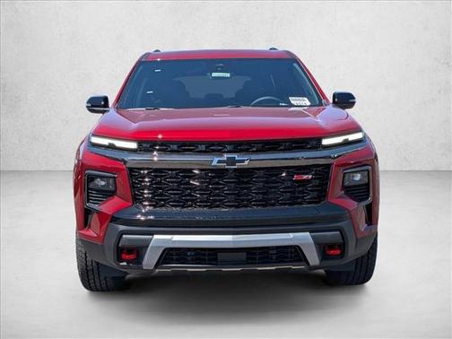 Radiant Red Tintcoat 2026 Chevrolet Traverse AWD Z71