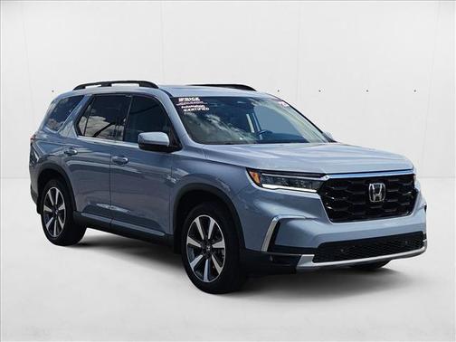 2025 Honda Pilot Touring 8-Passenger