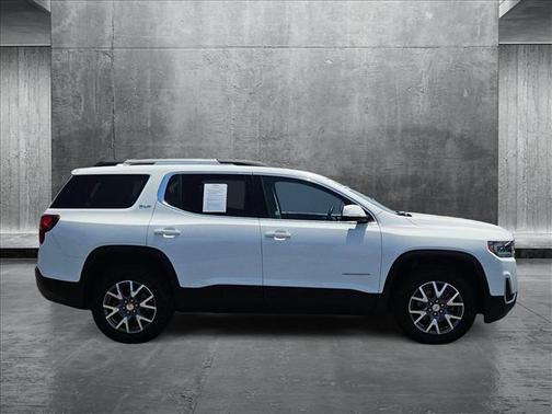 2023 GMC Acadia AWD SLT