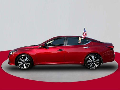 2022 Nissan Altima 2.5 SV