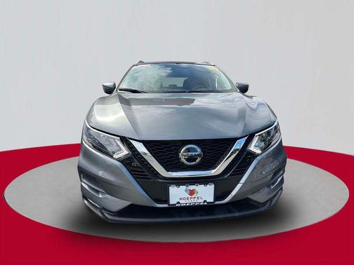 2022 Nissan Rogue Sport SV