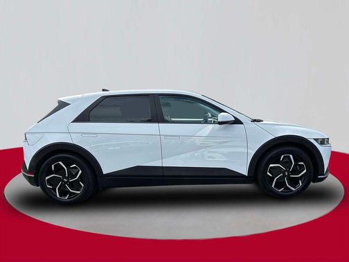 2022 Hyundai IONIQ 5 SE