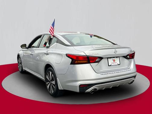 2021 Nissan Altima 2.5 SV