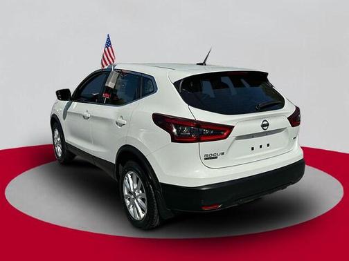2022 Nissan Rogue Sport S