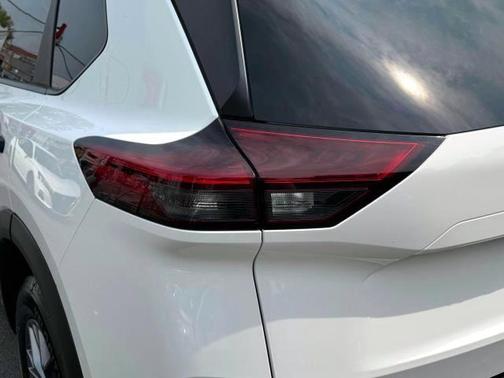 2022 Nissan Rogue S