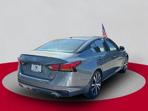 2020 Nissan Altima 2.5 SR