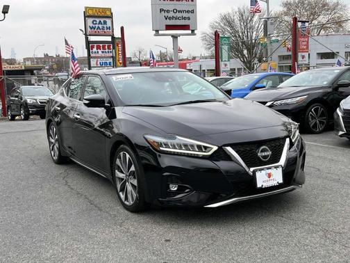 2023 Nissan Maxima Platinum