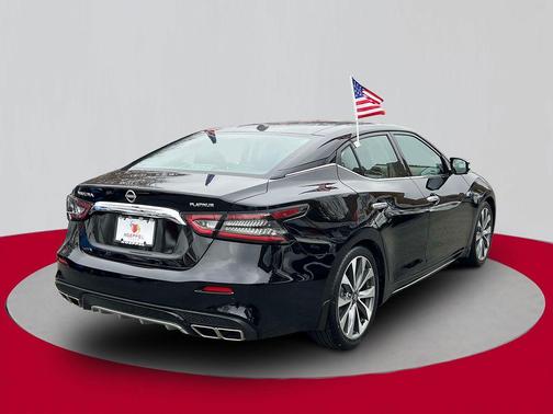 2023 Nissan Maxima Platinum