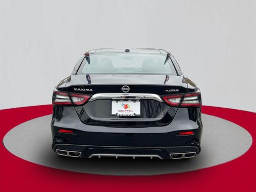 2023 Nissan Maxima Platinum