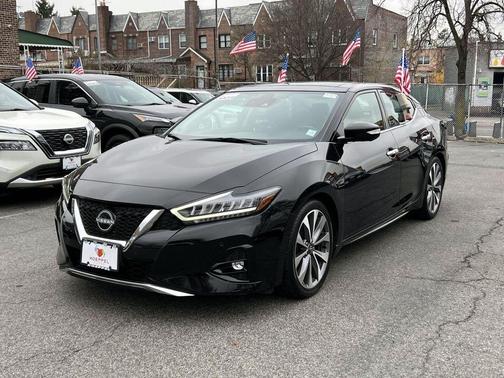 2023 Nissan Maxima Platinum