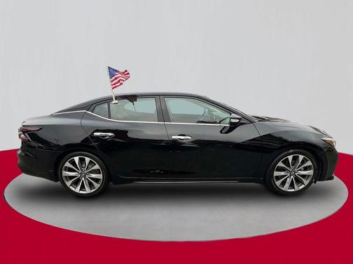 2023 Nissan Maxima Platinum