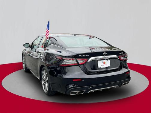 2023 Nissan Maxima Platinum