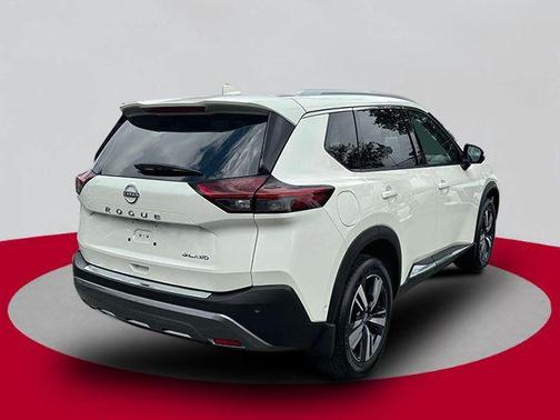 2022 Nissan Rogue SL