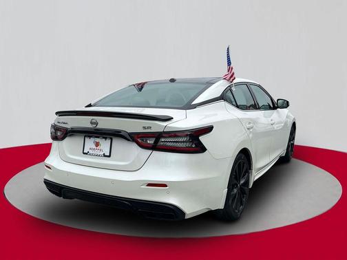 2023 Nissan Maxima SR