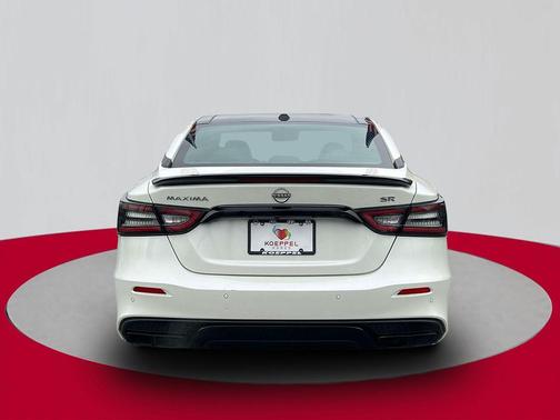 2023 Nissan Maxima SR