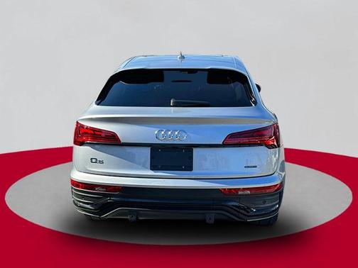 2022 Audi Q5 45 S line Premium Plus