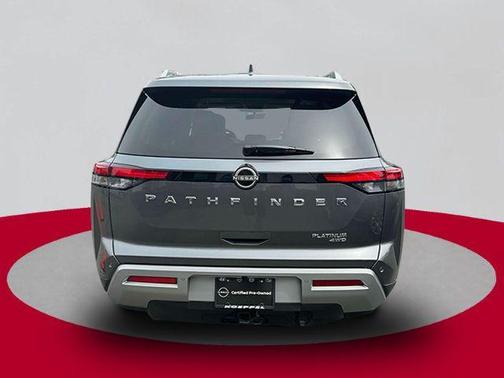 2022 Nissan Pathfinder Platinum
