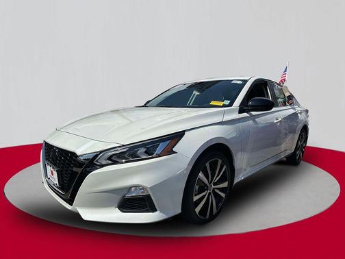 2022 Nissan Altima 2.5 SR