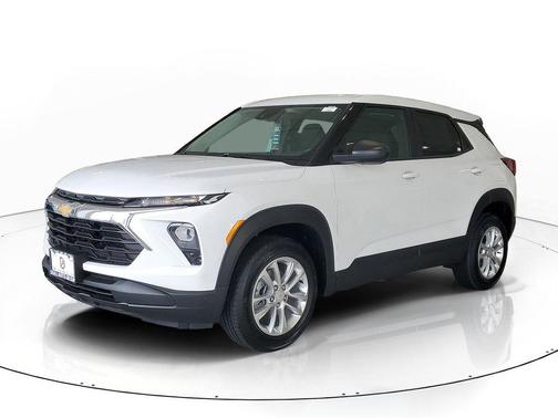 Summit White 2026 Chevrolet Trailblazer LS