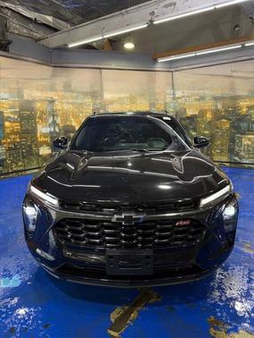 Mosaic Black Metallic 2024 Chevrolet Trax 2RS