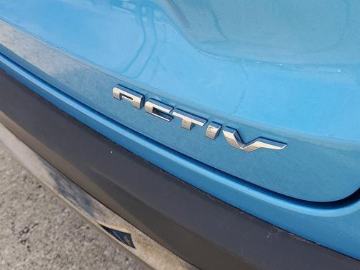 Marina Blue 2025 Chevrolet Trax ACTIV
