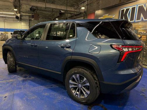 Lakeshore Blue Metallic 2026 Chevrolet Equinox LT