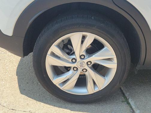 Summit White 2025 Buick Encore GX Preferred