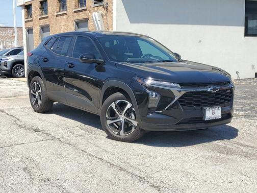 Mosaic Black Metallic 2025 Chevrolet Trax 1RS