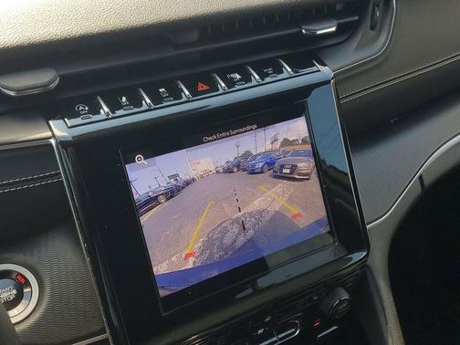Metallic 2024 Jeep Grand Cherokee L Laredo