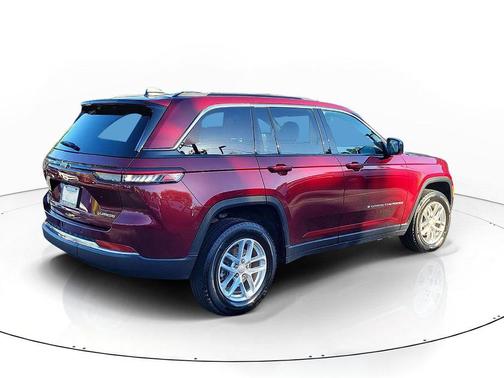Velvet Red Pearlcoat 2024 Jeep Grand Cherokee Laredo X