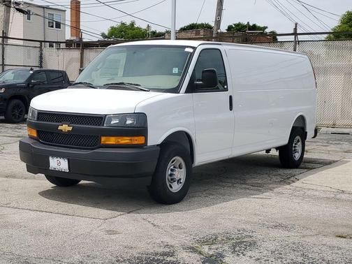 Summit White 2026 Chevrolet Express 2500 Work Van